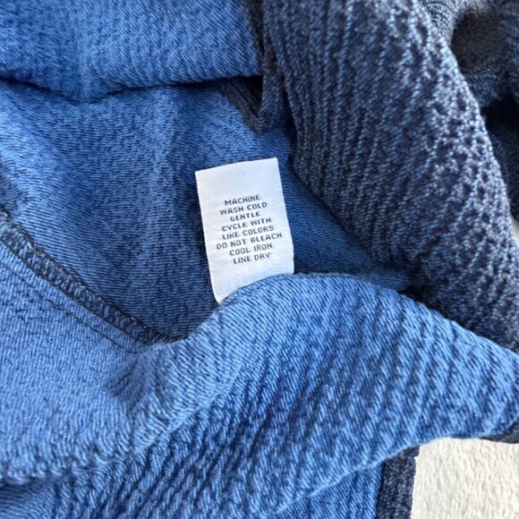 Habitat Womens Blue Textured Button Down Shirt Medium Long Sleeve Lightweight - Picture 5 of 9